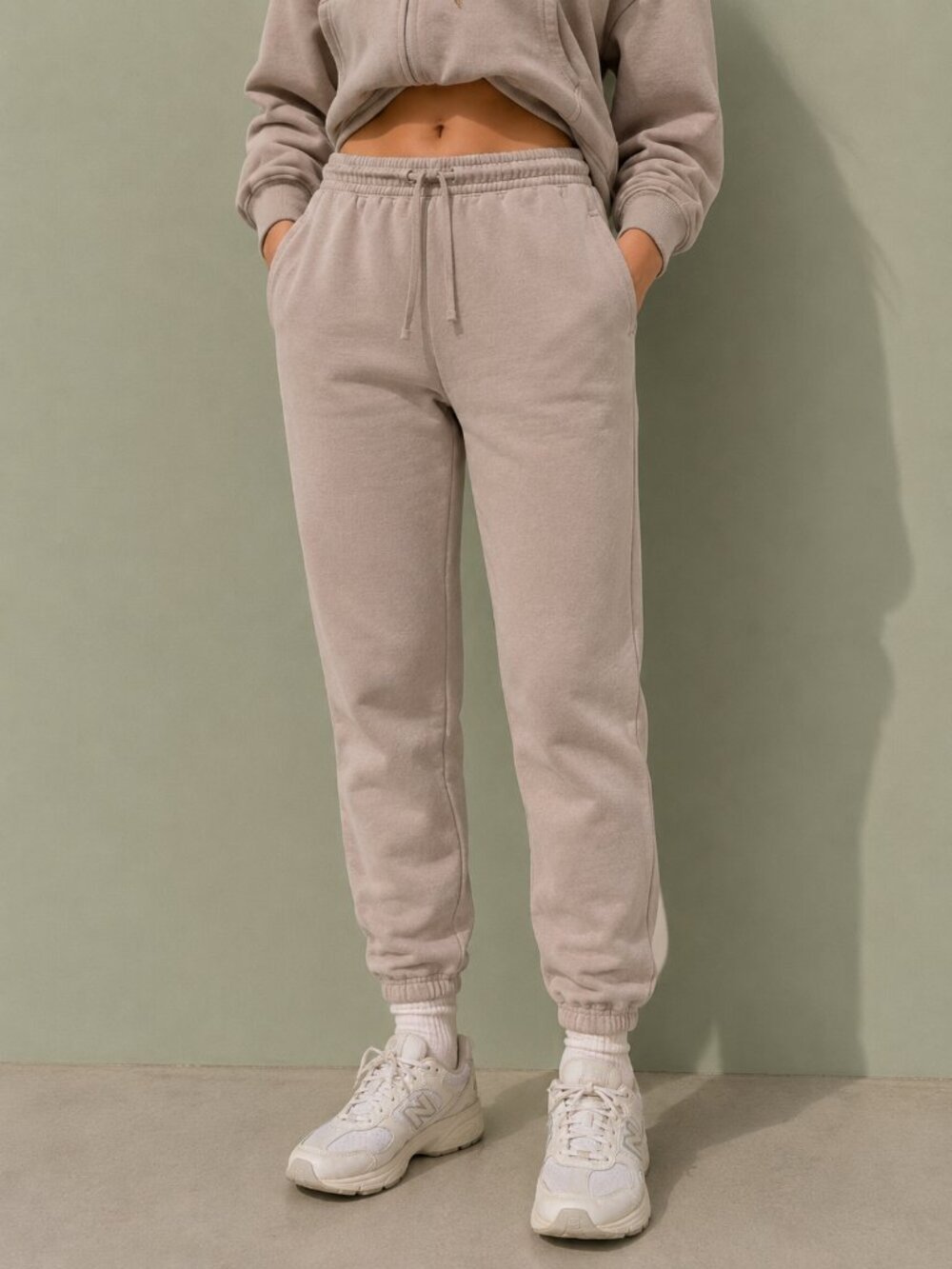 Aritzia TNA Cozy Fleece Tan Sweatpants